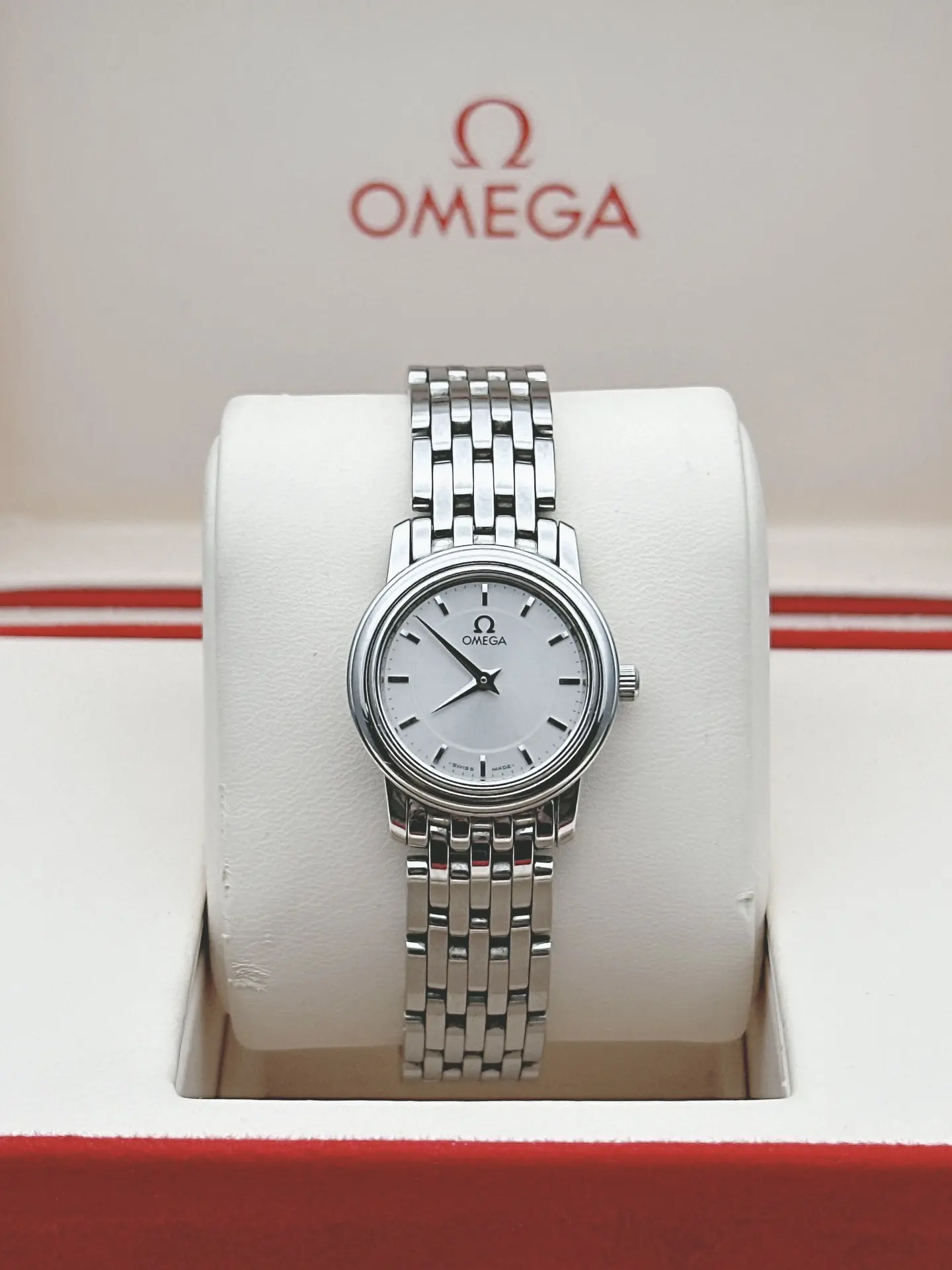 Omega Butterfly Series Quartz Watch, Case Diameter 22 mm（watch）