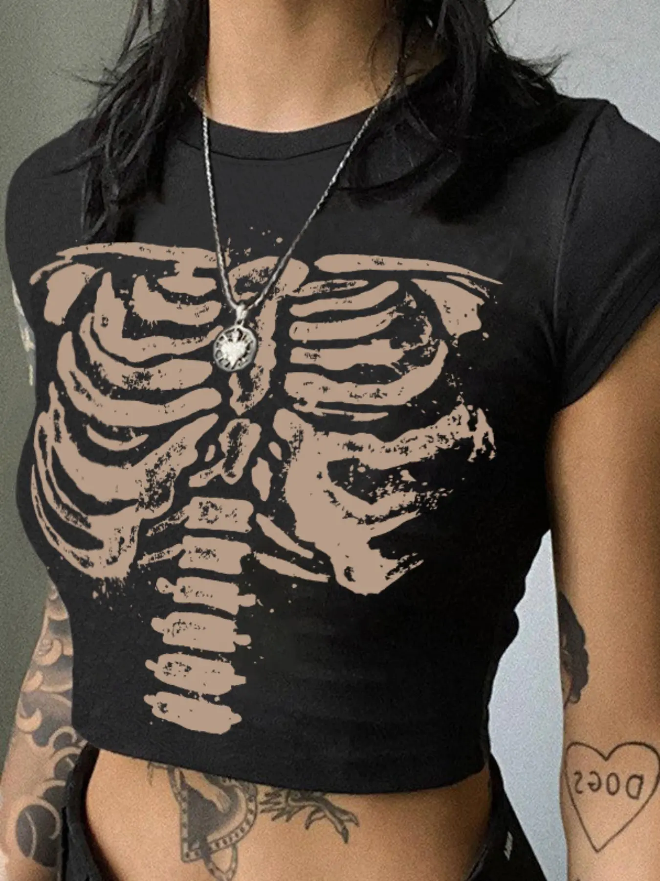 Women's Vintage Statement Graphic Skeleton Print Round Neck Tee, 1 Piece Fashion Streetwear Casual Short Sleeve Fabric T-shirt, Casual Trendy Tee, Bone Print Tee, Fit for Daily Holiday Vacation Outdoor Wear, Ladies Clothes for All Seasons, Top, Womenswear