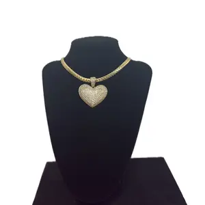 No Fade 14K Gold-Plated Cuban with a beautiful heart charm women   Oro laminado