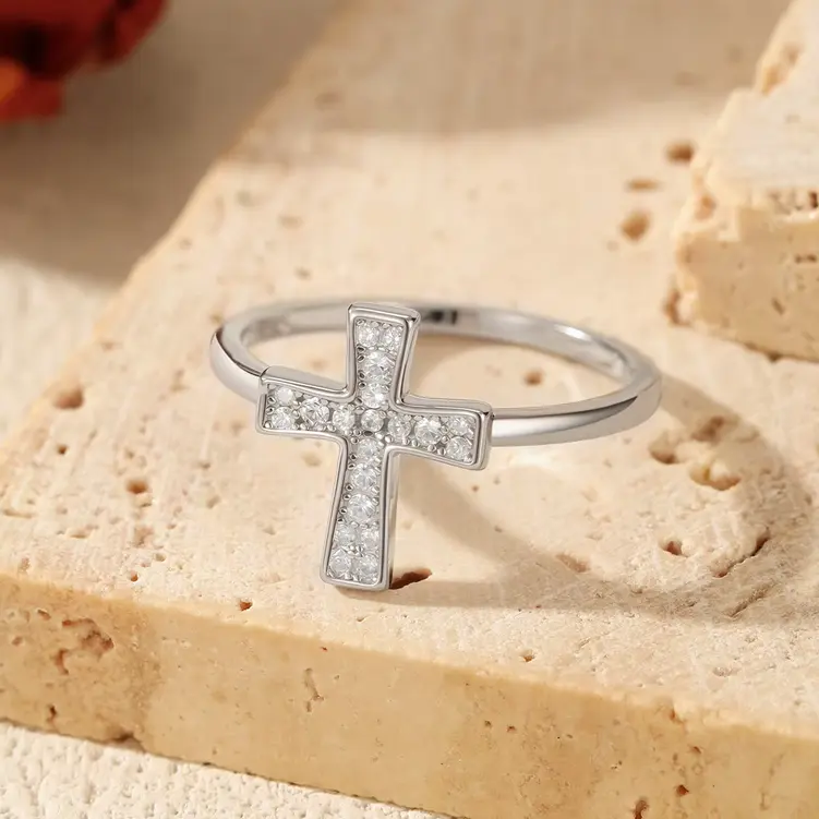 Delicate 925 Sterling Silver Dazzling Moissanite Cross Personality Ring (5-9)