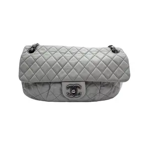 Pre-owned CHANEL FRANCE Crossbody Bags H1 Classic Flap (CF) Medium Gray Soft Sheepskin Mouth Cover H22820