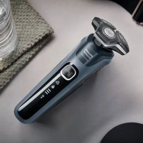 Philips Norelco Shaver 5400, Rechargeable Wet & Dry Shaver with Pop-Up Trimmer, S5880/81 Cordless Facial Cordless Facial Cordless Facial
