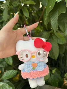 Hello Kitty Plush Doll, Cute Cartoon Design, Perfect Gift for Friends, Car Decor, Bag Charm, Festival Gift, 1pc Plushie