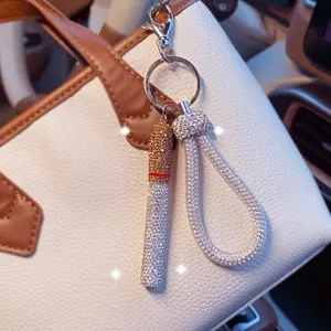 Diamond Cigarette Holder Car Keychain, Car Key Accessory, Style Car Interior Decoration, Sparkling Diamond Luxury Rearview Mirror Ornament for Women