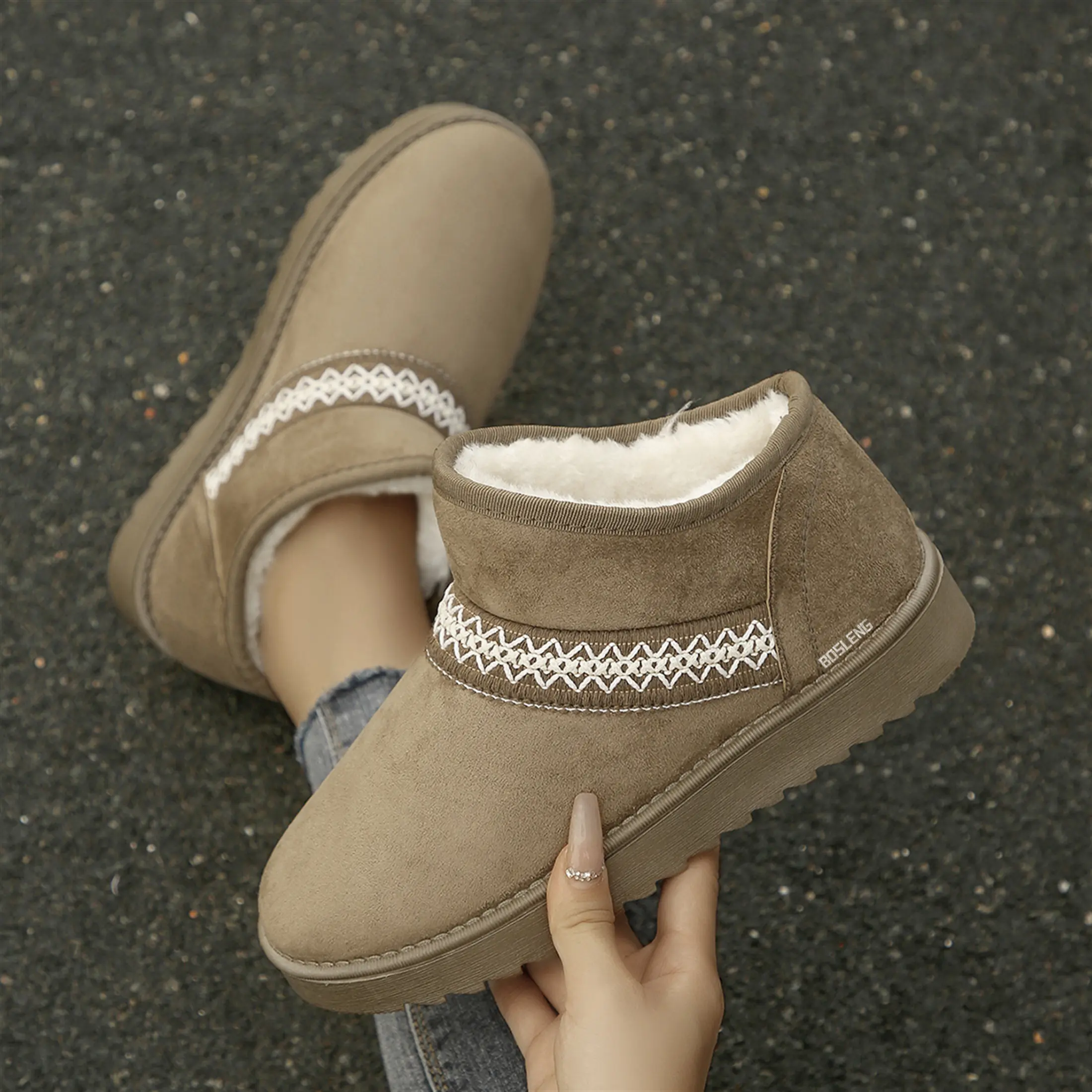 Women’s Winter Slipper Boots Warm Fleece Lined Short Ankle Winter Warm Mini Snow Boot for Home Indoor and Outdoor Shoes