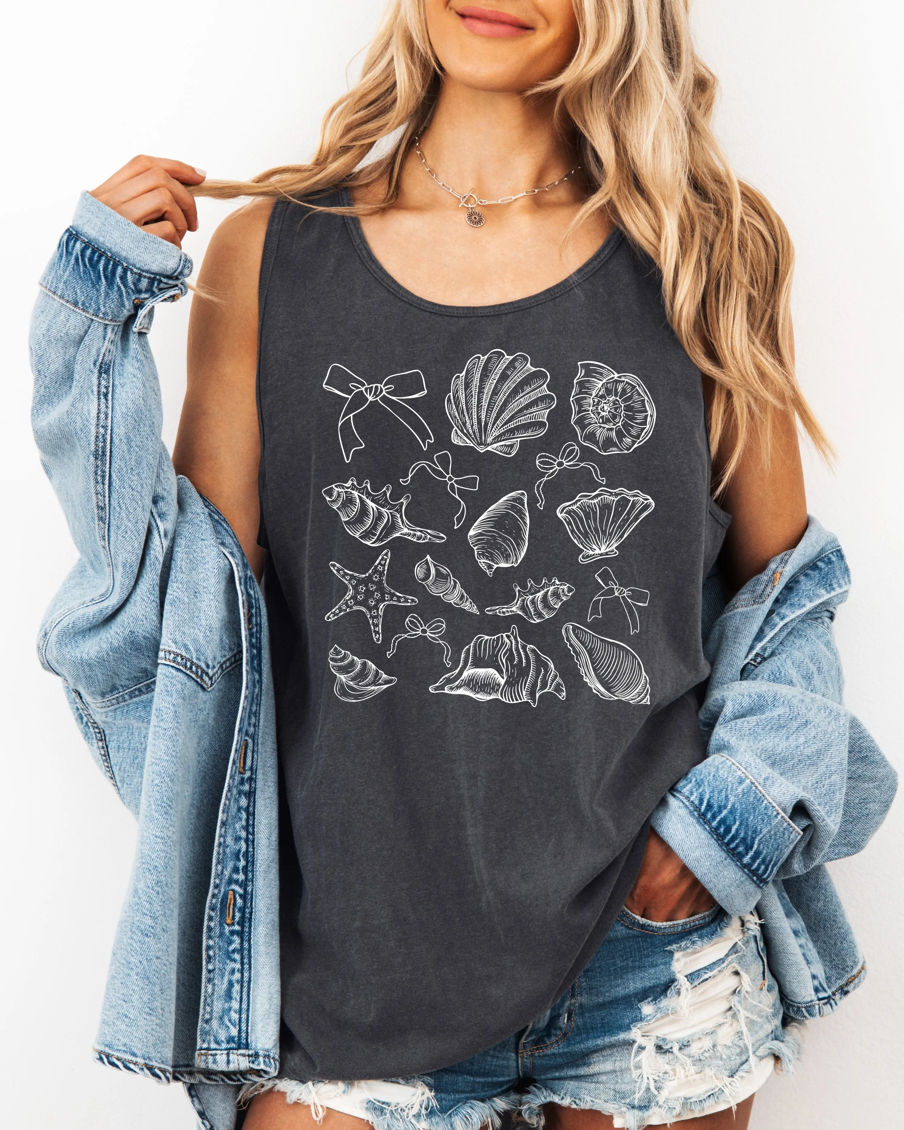 Seashell Lake Beach Comfort Colors Tank Top – Mountain Hiking Camping Vacation Nature Graphic