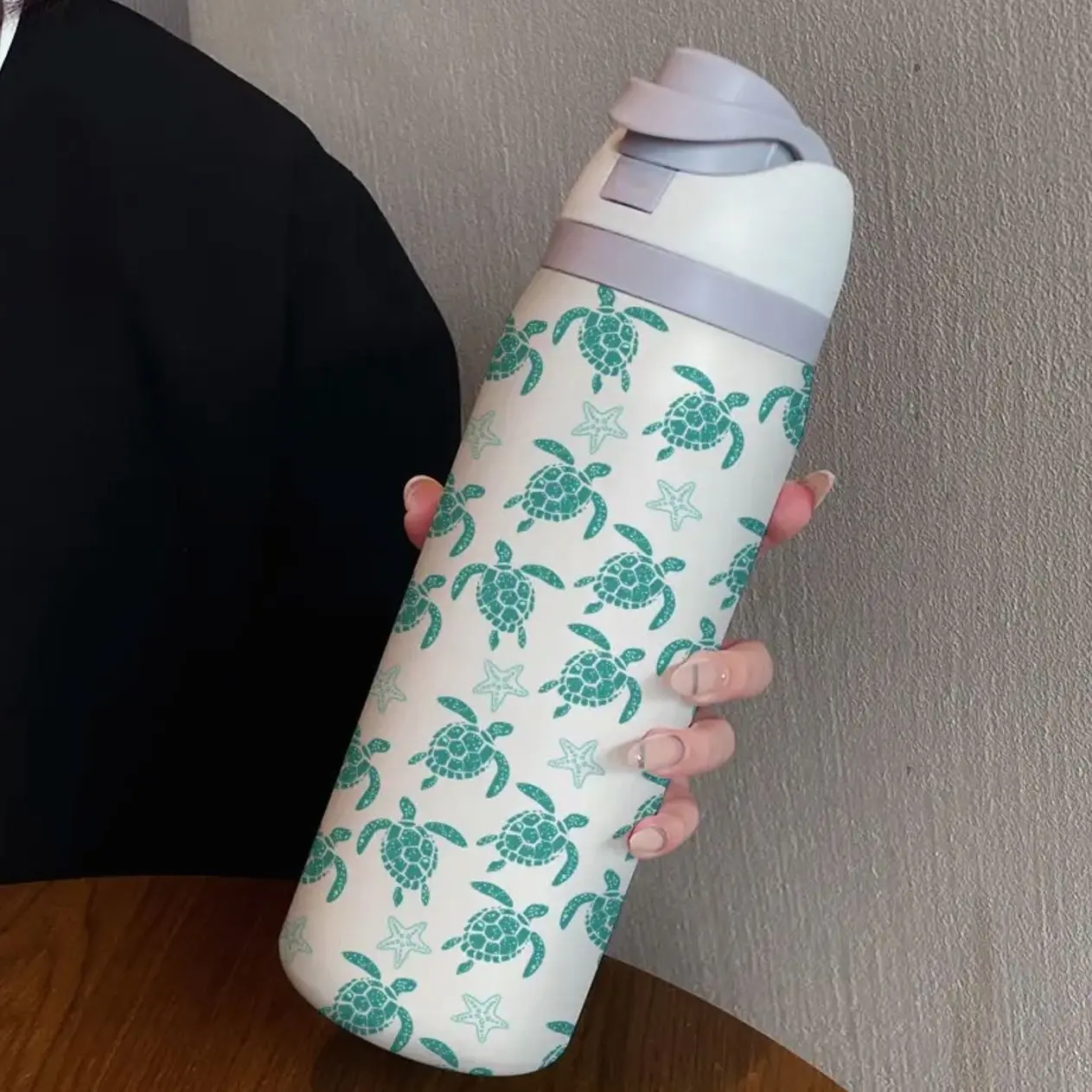 Sea Star Turtle 32oz Dual Drink Sports Water Bottle, Hydration Thermo Tumbler, 304 Stainless Steel Thermal Large Capacity Insulated Cup, Insulated Travel Drinkware, Insulated Bottles, Perfect Gift for Women