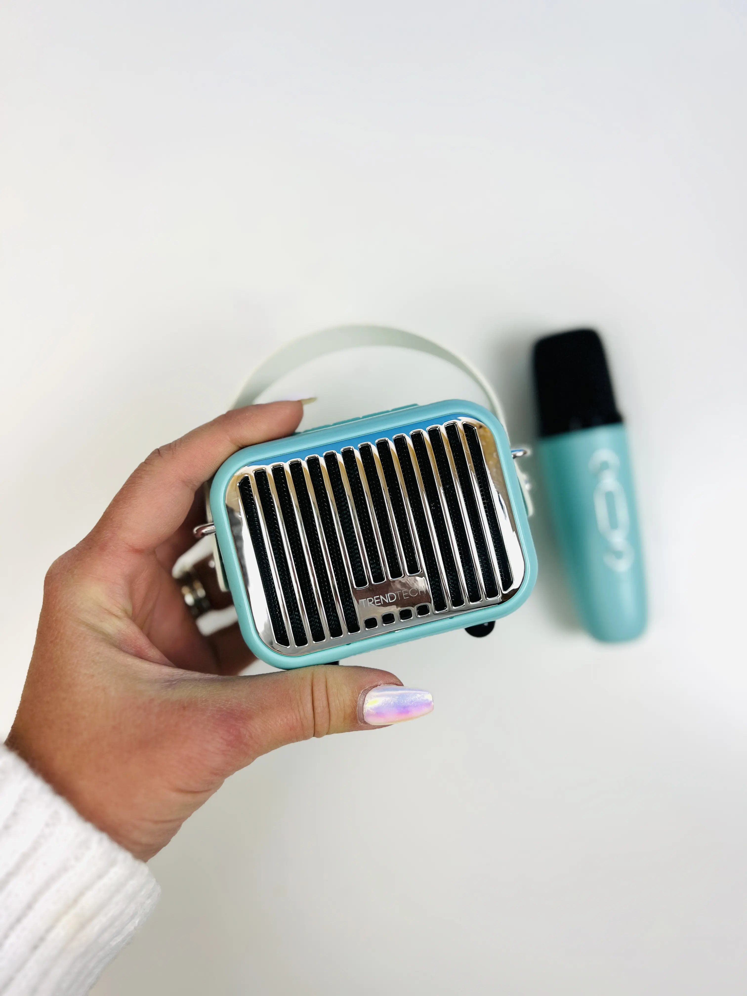 Pocket Karaoke Set dazzling Bluetooth speaker and wireless microphone combo