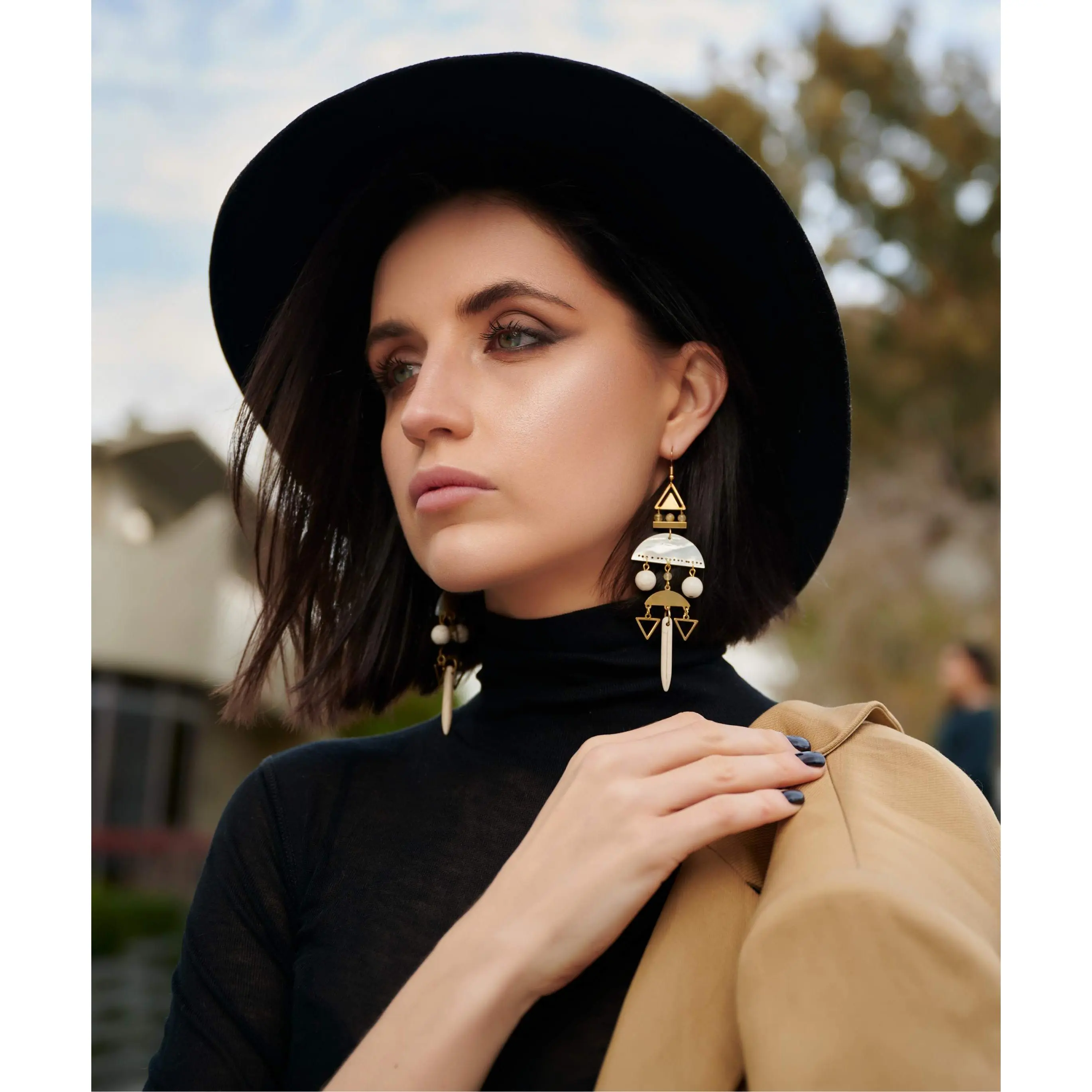 The Lia Earring