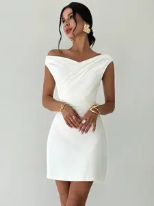 Elegant Asymmetrical Off-Shoulder Sleeveless Dress, Formal Style, Cross-Wrinkled Ruched Neck Design, Slim Fit Waist A-Line Skirt, Back Cut-Out Detail, Perfect for Commuting & Parties, Elegant Party Dress, Elegant Evening Dress, Womenswear