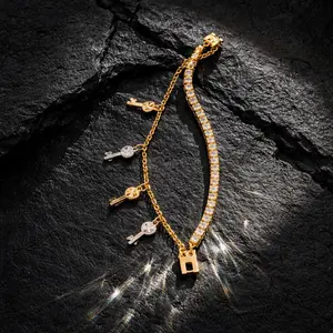 Lock/Key Bracelet - Gold-Filled Chain with Vintage Key Charm, Hypoallergenic, Adjustable Length, Secure Lobster Clasp, Perfect for Everyday Wear & Gifts