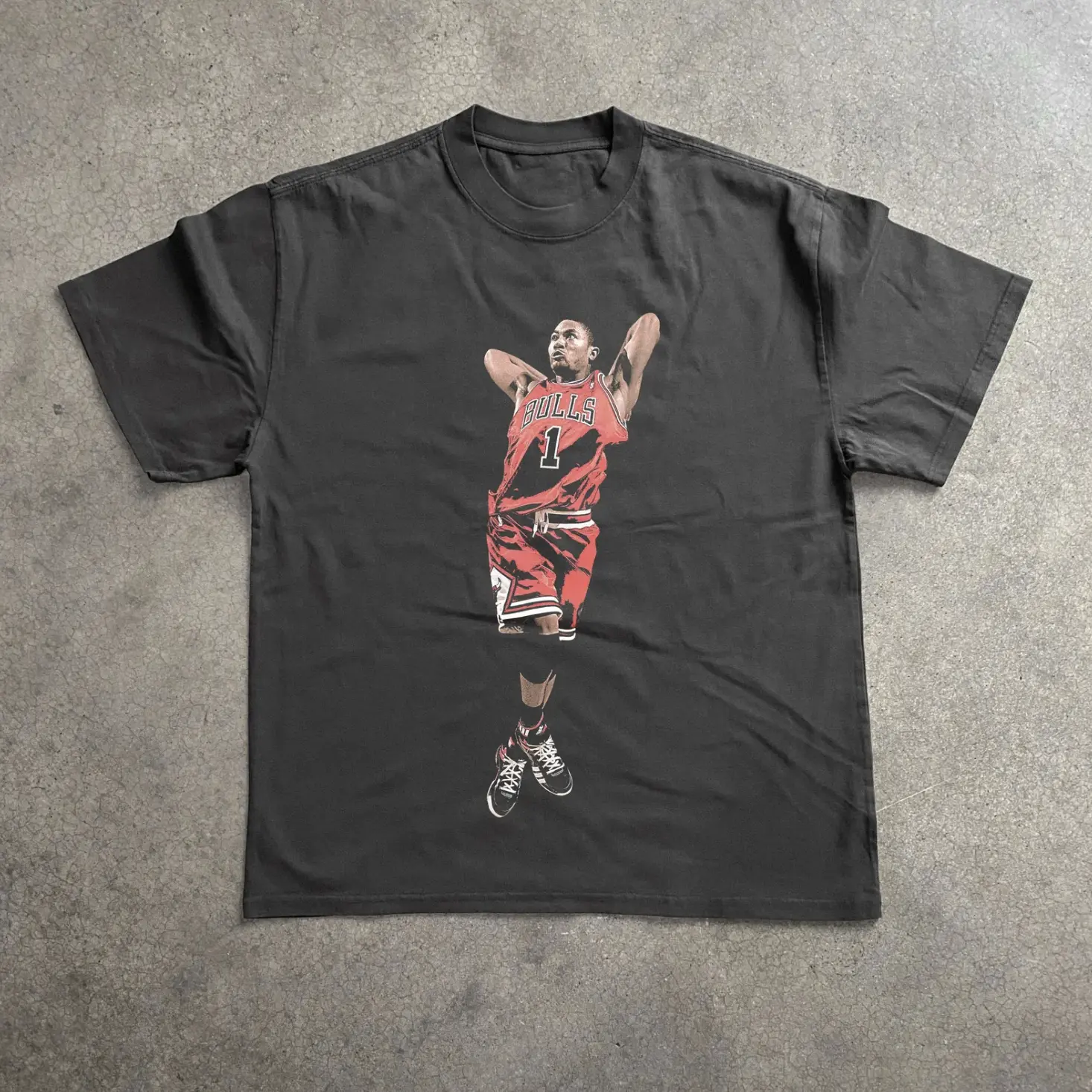 Gildan Men's and Women's T-Shirt, D.Rose Dunk T-Shirt, D.Rose Vintage Graphic Tees, Unisex Basketball Shirt, Sport Merch, Basketball Design, Sports Apparel, Basketball Jersey, Gift For Fan, Cotton comfort Menswear Womenswear Streetwear