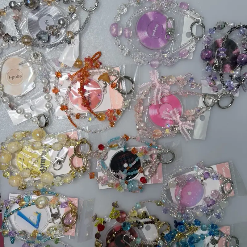 Beaded Phone Strap K-pop Keychain Set - Colorful Beads, Multiple Designs, Perfect for K-pop Fans