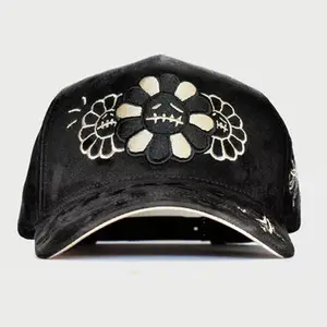 Gorra Original Muratravis – Premium Unisex Urban Streetwear Snapback featuring bold embroidered detailing, modern aesthetic design, and an adjustable fit crafted for confident everyday street style