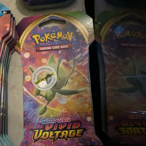 Pokemon Sword & Shield Vivid Voltage