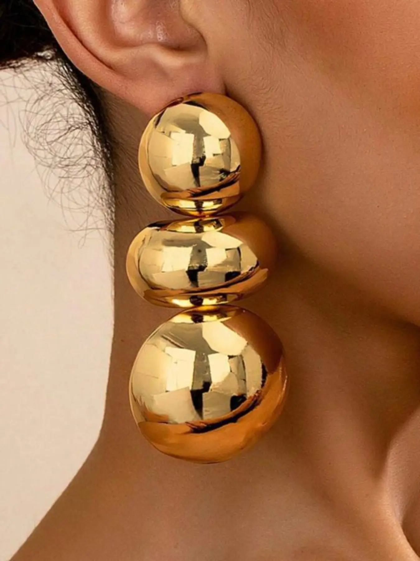 Large gold ball earrings heavy metal style geometric round design, exquisite irregular retro temperament, thick pendant, oversized all-match, Fashion Jewelry Party, daily party earrings for women