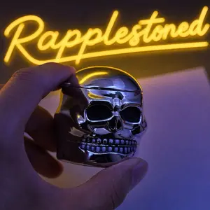 Mini skull shape coffee crusher