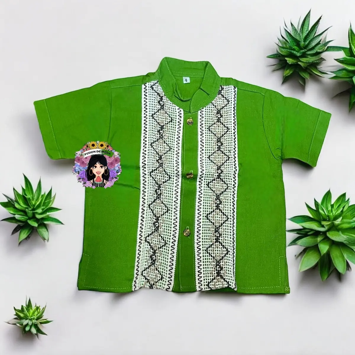 Guayaberitas bordadas Nene Shirt
