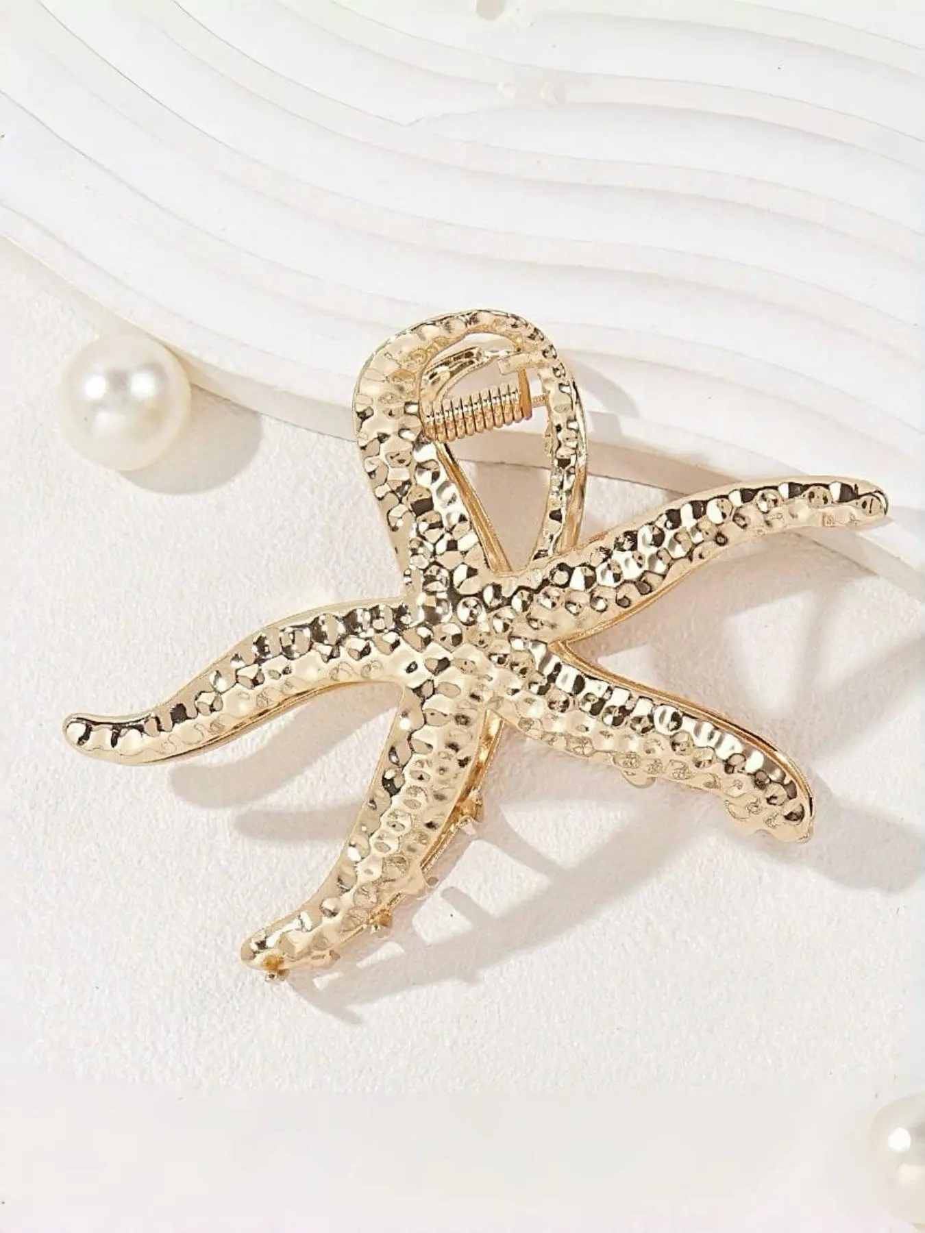 Coastal Vintage Starfish Clip – Elegant Hair Accessory Golden Starfish Hair Claw Clip: Hammered Metal, Beach  main image 3
