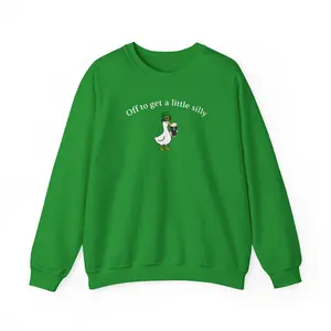 Guinness Silly Goose Crewneck – Off to Get a Little Silly St. Patrick’s Day Duck Holding a Pint Of Guinness, Irish Pub Inspired Drinking Sweatshirt for Parades, Bar Crawls, Shamrock Celebrations, and...
