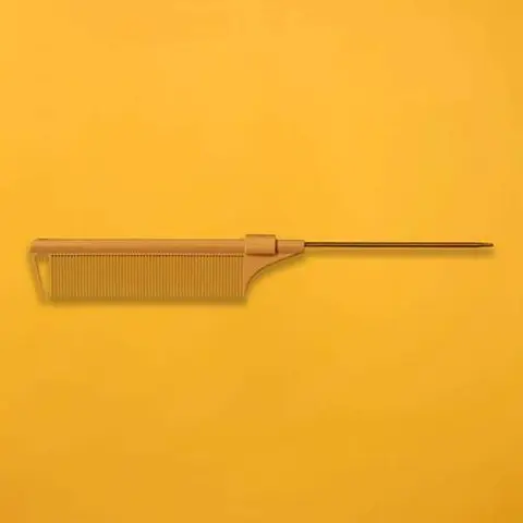 PATTERN Beauty Retractable Comb | Metal Tail for Precise Parting – Locks & Retracts for Travel