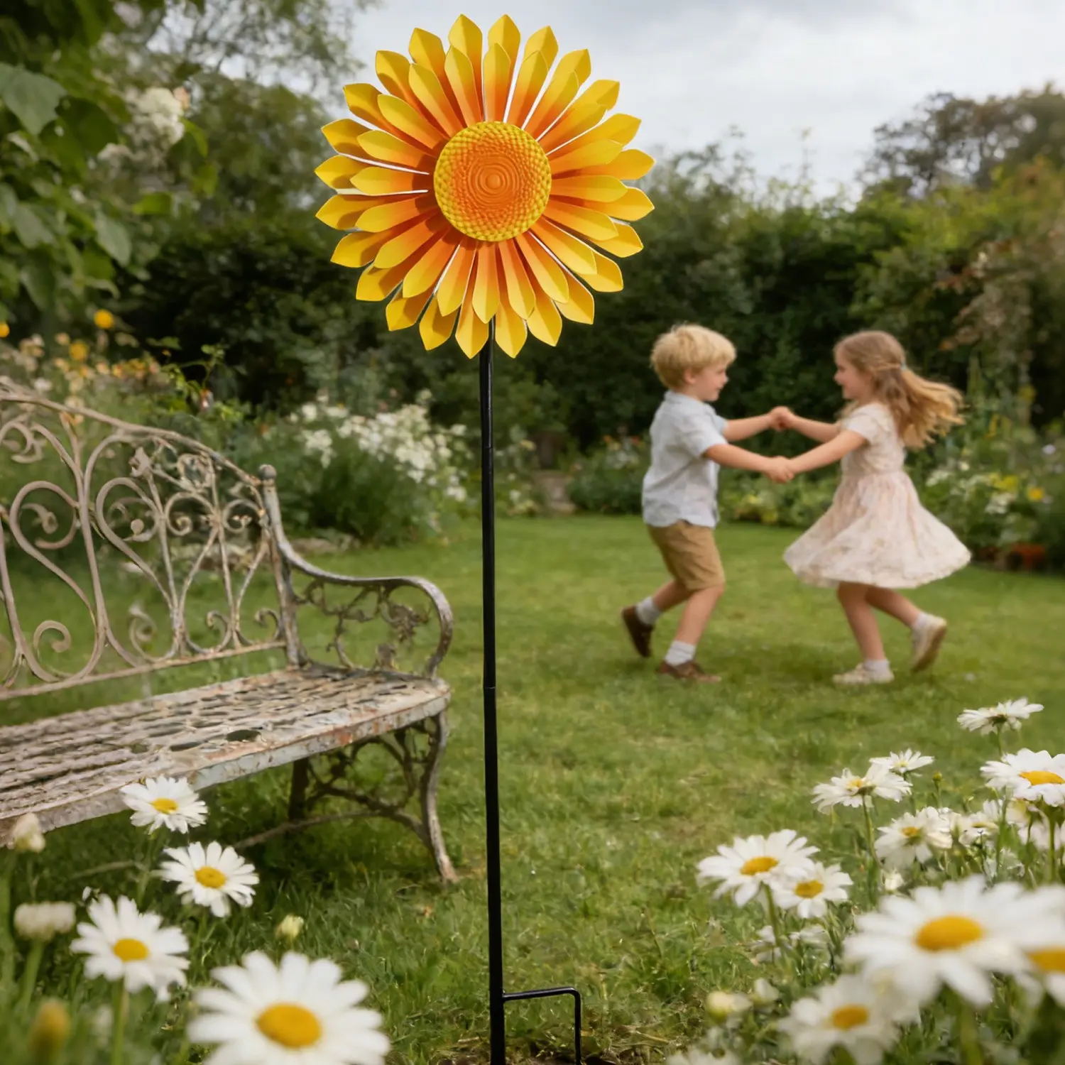 Metal Sunflower Wind Spinner Outdoor, 360° Rotating Garden Decor, Garden Accessories, Weatherproof Yard Art Decoration for Yard Lawn Patio Fence