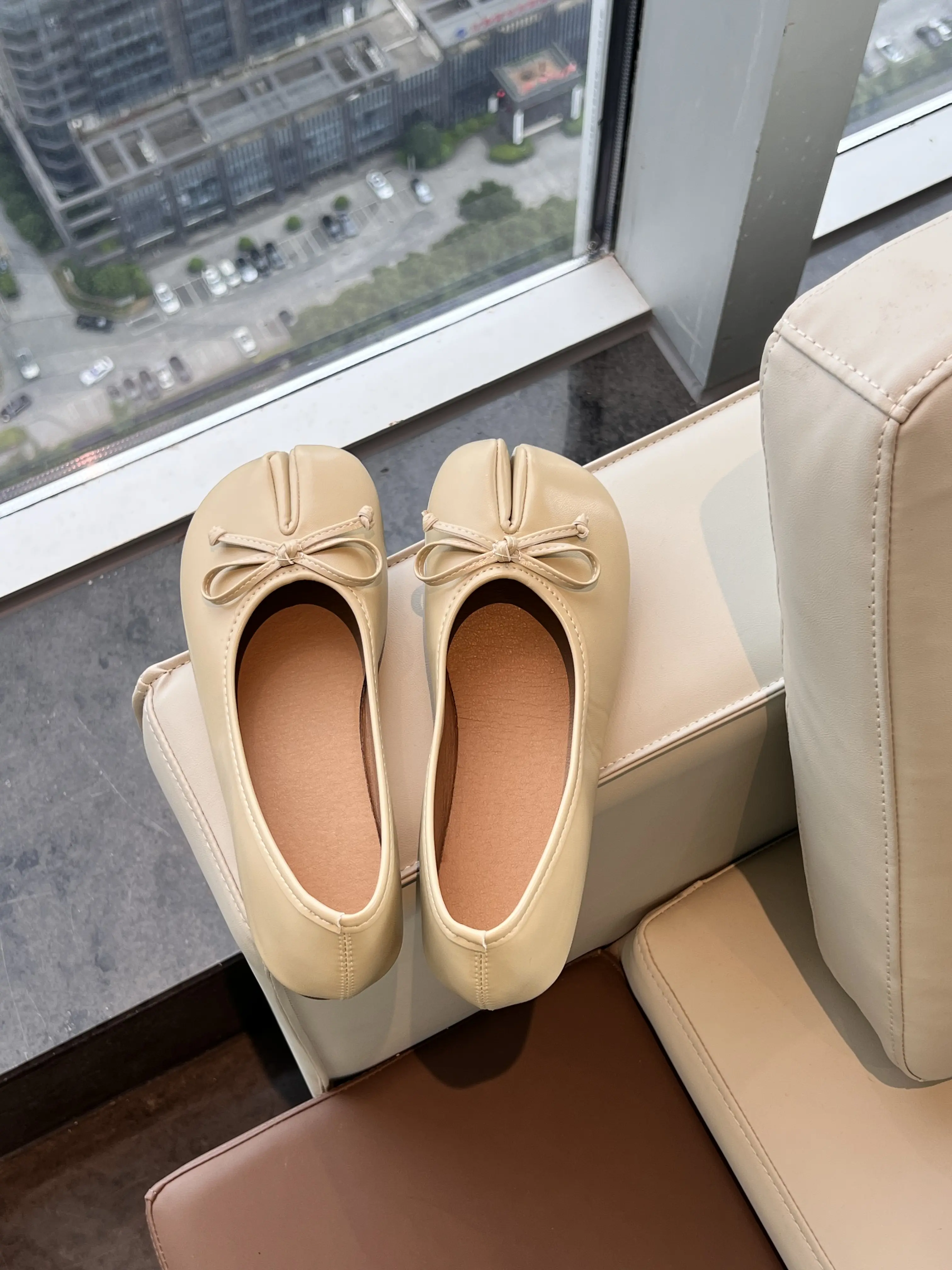 French Vintage Balletcore Soft Leather Flats with Cute Bowknot Comfortable Versatile Women's Shoes