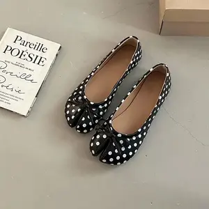 Aesthetic Downtown Polka Dot Split‑Toe Shoes Soft Cushioned Insole Minimalist Versatile Lifestyle Flats Flatform Flatform
