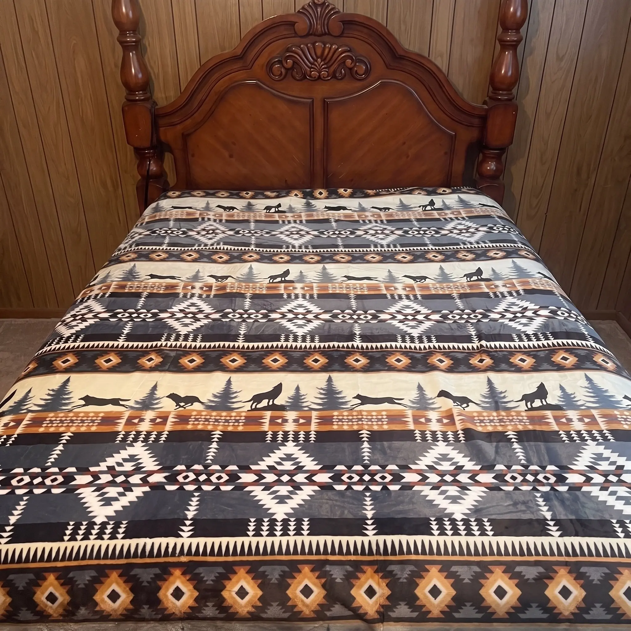 King Wolf Gray Geometric design 82in X 90in Super Soft Flannel Fleece Plush Blanket