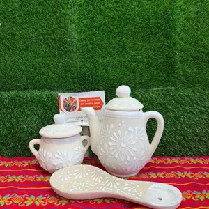 Coffe Set Pack Relieve Cielito Lindo, color Blanco Arena (Azucarera, Tetera y Porta Cuchara).