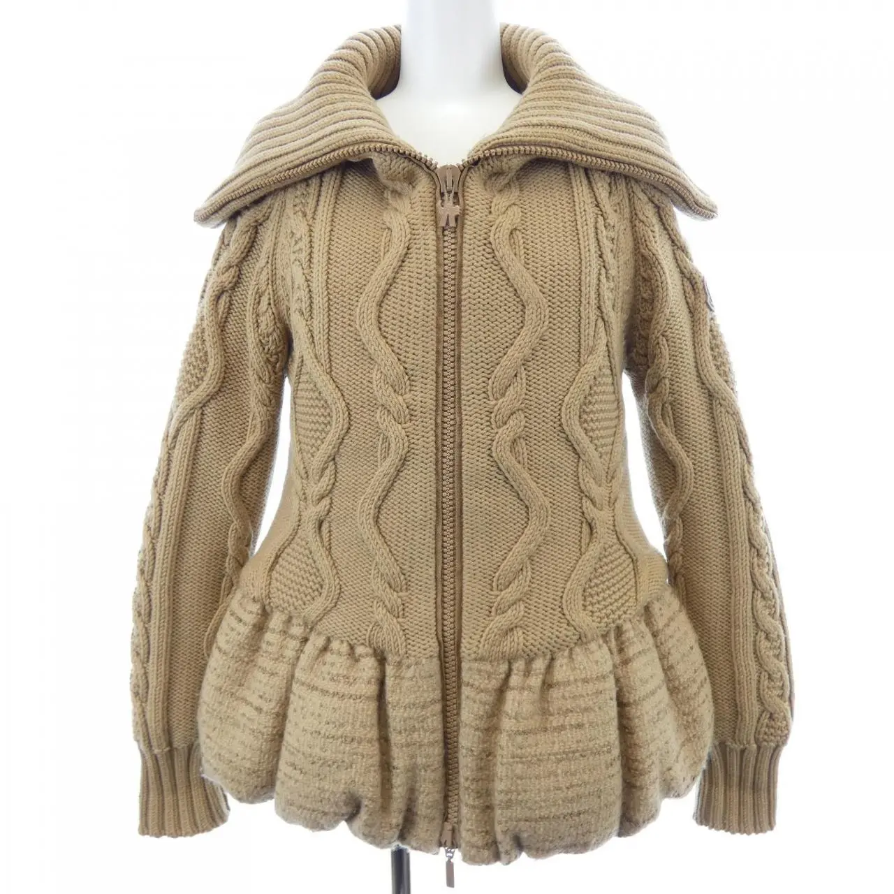 Pre-owned MONCLER Nylon Small Leather Goods Gamme Rouge SATURNE Down Jacket