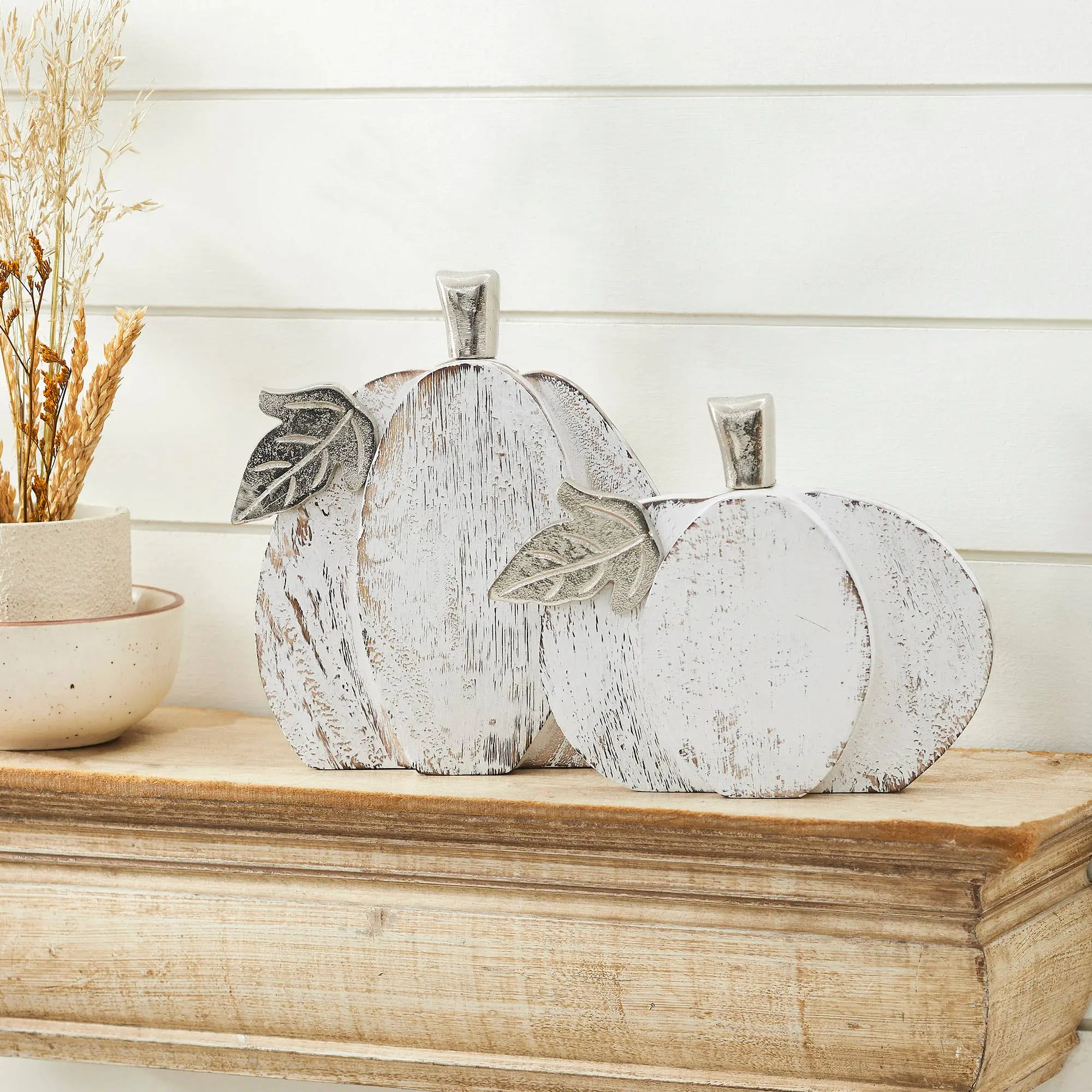 Farmhouse White Wash Wooden Pumpkin Set (2Piece, 7 & 9 inches) Rustic Autumn Fall Harvest Home Decor