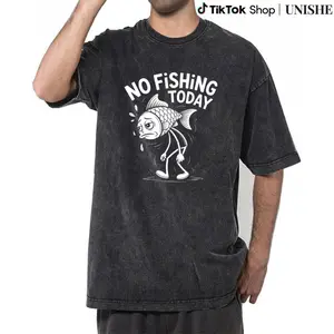 Men's Casual Black T-Shirt with Crew Neck and Playful Fishing Slogan
