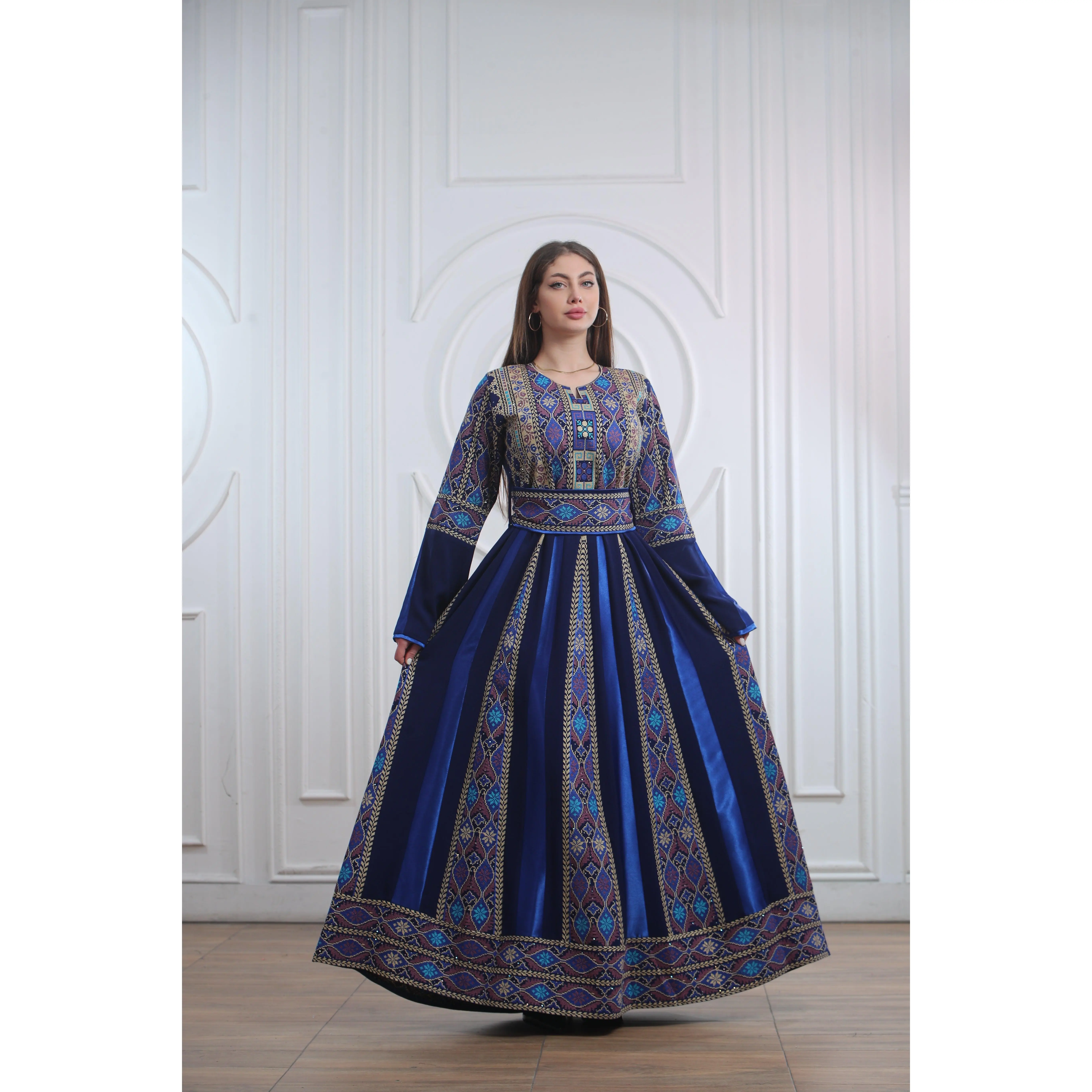 Al Sharkasi Women’s Traditional Embroidered Thobe - ثوب الشركسي