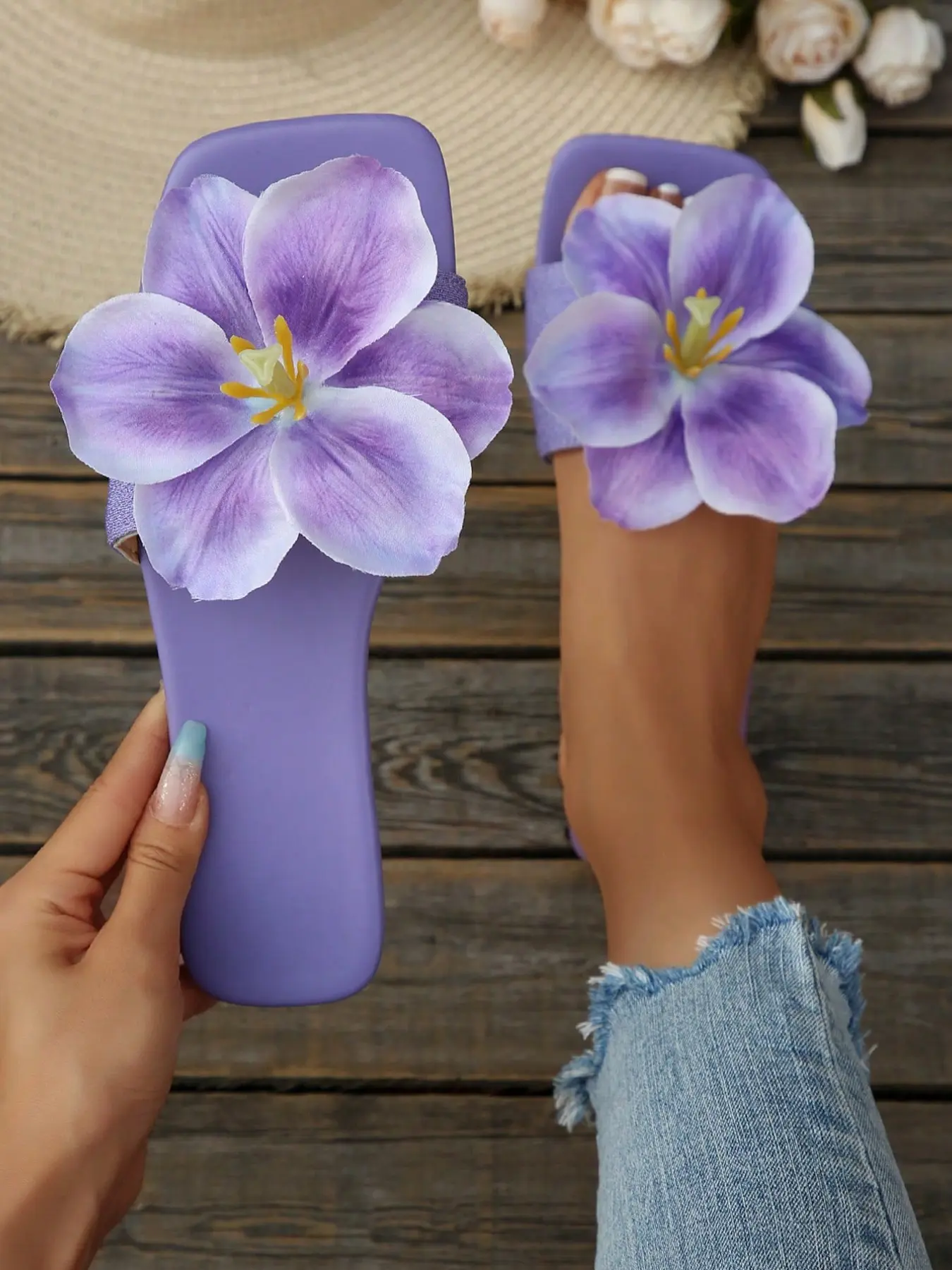 French Flat Flower Sandals for Women, Fashionable Flat Sandals, Summer Outdoor Fashion Slippers, Perfect for Dates, Shopping, Parties, Beach Vacations, Home Casual Wear