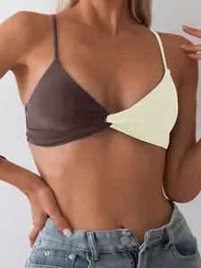 Women's Colorblock Bikini Top, Fitted Design, Contrast Detailing, Ideal for Holiday & Beachwear, All-Season Wear