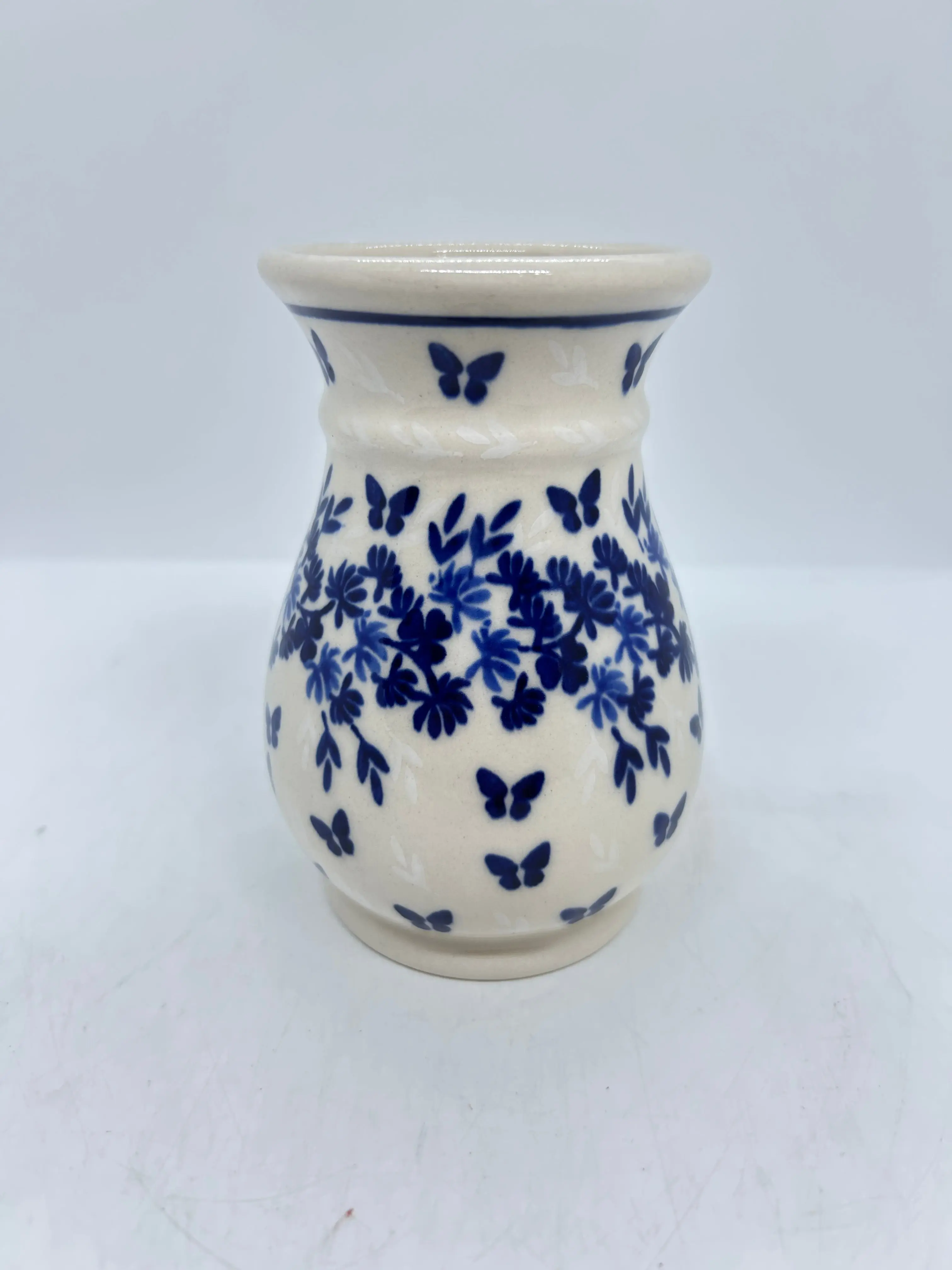 Ribbed Vase - 008 - U3