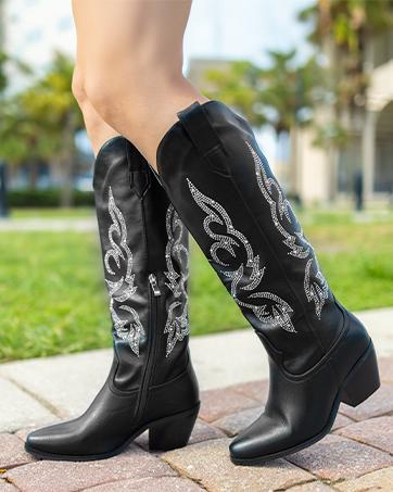 【New Colors】Women's Western Cowboy Boots - Wide Calf Knee-High Cowgirl Boots with Classic Embroidery Slip-On Pointed Toe Chunky Heel Retro Fashion Tall Boots for Festival Concert Outfits White Walking Shoes Footwear