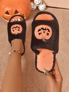 Unisex Cartoon Pumpkin Plush Slippers, Soft Eva Sole, Indoor Outdoor Fall Winter Casual Shoes, Textile Upper, Less Than Ankle Height