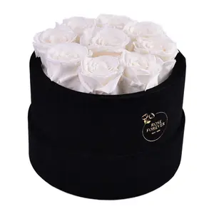 9 White Roses - Black Round Velvet Box