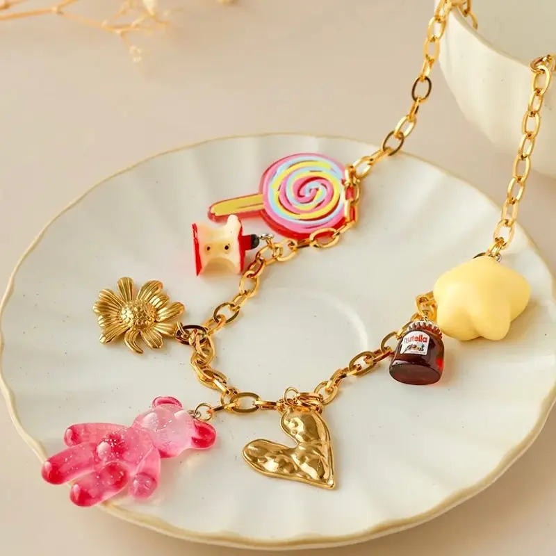 Teddy necklace