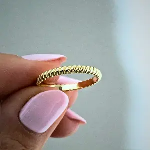 ashion Spiral Open Ring for Women – Elegant Casual & Party Jewelry