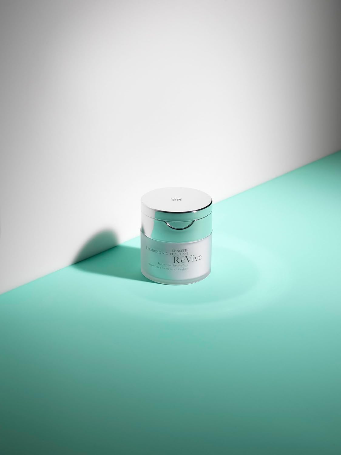 RéVive Hydrating Face Moisturizer for Sensitive Skin - Sensitif Repairing Night Cream - Soothing Gel Moisturizer with Bio-Calming Actives for Skin Barrier Repair (50g)