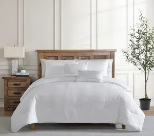 Tahari Home Blanca 5-Pc Jacquard Comforter Set, Queen