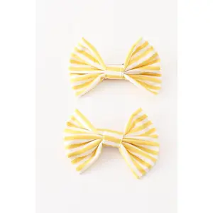 Gold piggie hair bow