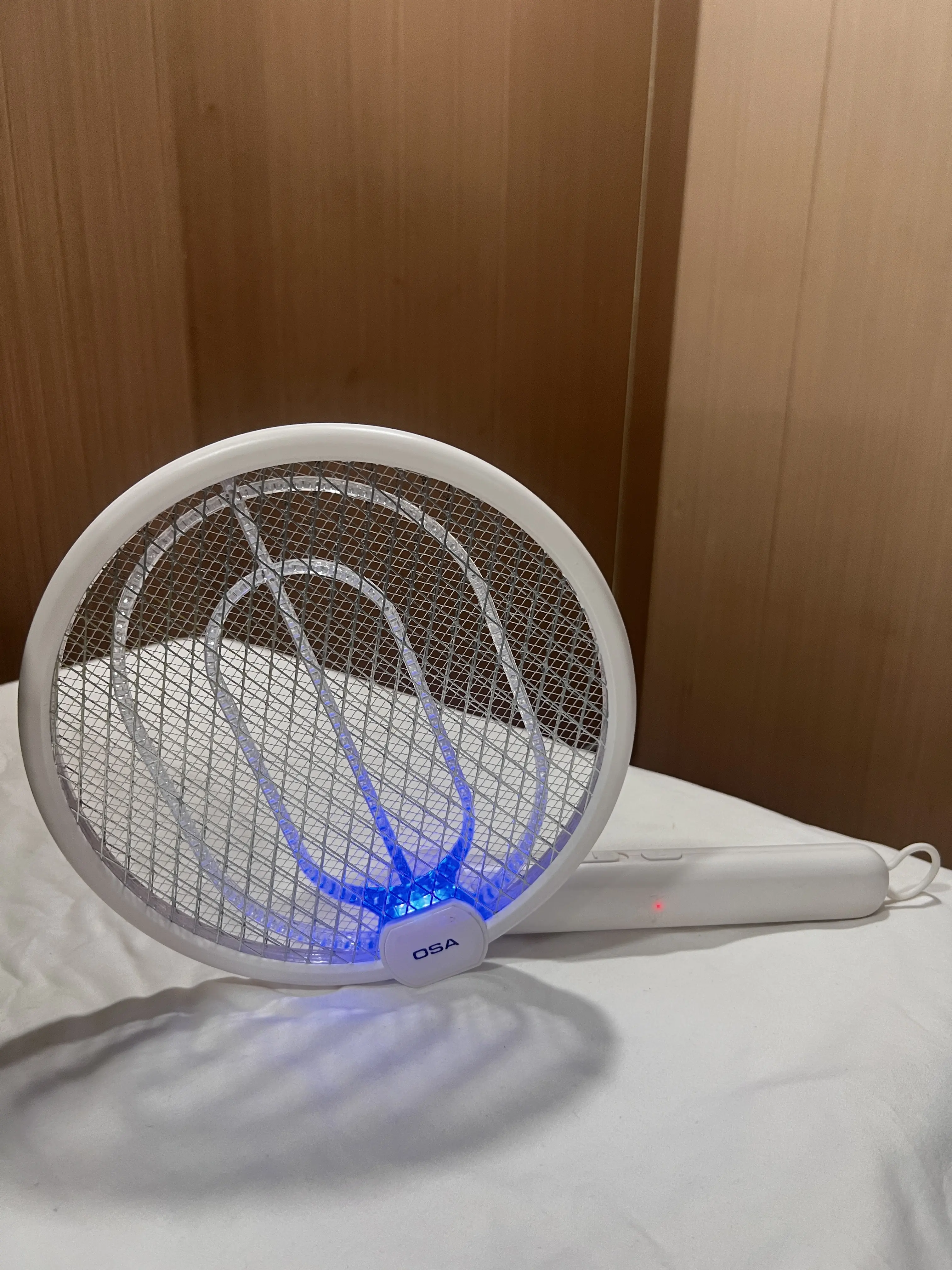【OSA】 Electric Fly Swatter, 4000v 1500mah Rechargeable, USB-C Charging Cable Included, Kills Mosquitos Flies Gnat