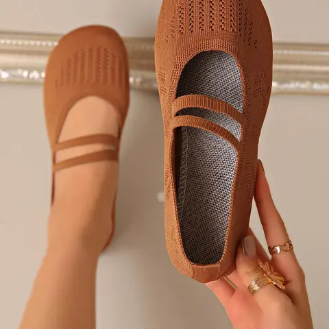 Women's Breathable Knit Flat Shoes, Slip On Style, Lightweight Slip Ons, Lightweight Textile Upper, Round Toe Design, Casual Fashion Shoes, Casual Summer Footwear, Available in Multiple Colors