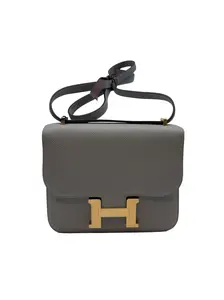 Pre-owned HERMÈS leather Shoulder Bags Hermes Epsom Constance 19 Grey K stamp