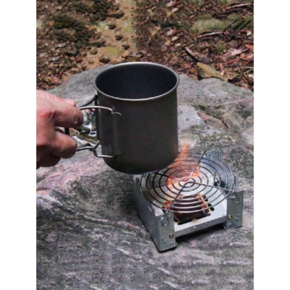 Camping Portable Solid Stove German-Style Folding Stove Cartridge Stove Foldable Outdoor Stove Metal Iron Mesh, Suitable For Hiking, Camping, And Essential For Emergency Survival Packs |     Very Suitable For Cooking With A Frying Pan, Pot, Or Cup