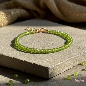 Natural Peridot Dainty Bracelet Green Faceted Crystal Braided Bracelet Minimalist Style for Daily Use Gift for Mother Daughter Wife
